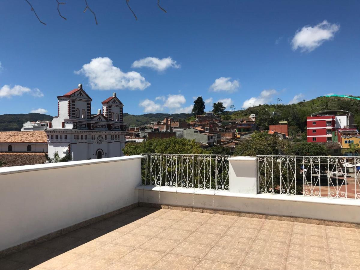 Hotel Bahia Гуатапе Экстерьер фото